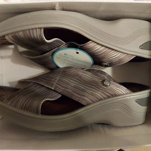 Bzees sandals, 7.5 women's, taupe